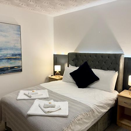 Coastal Park Accommodation Llanelli Eksteriør billede
