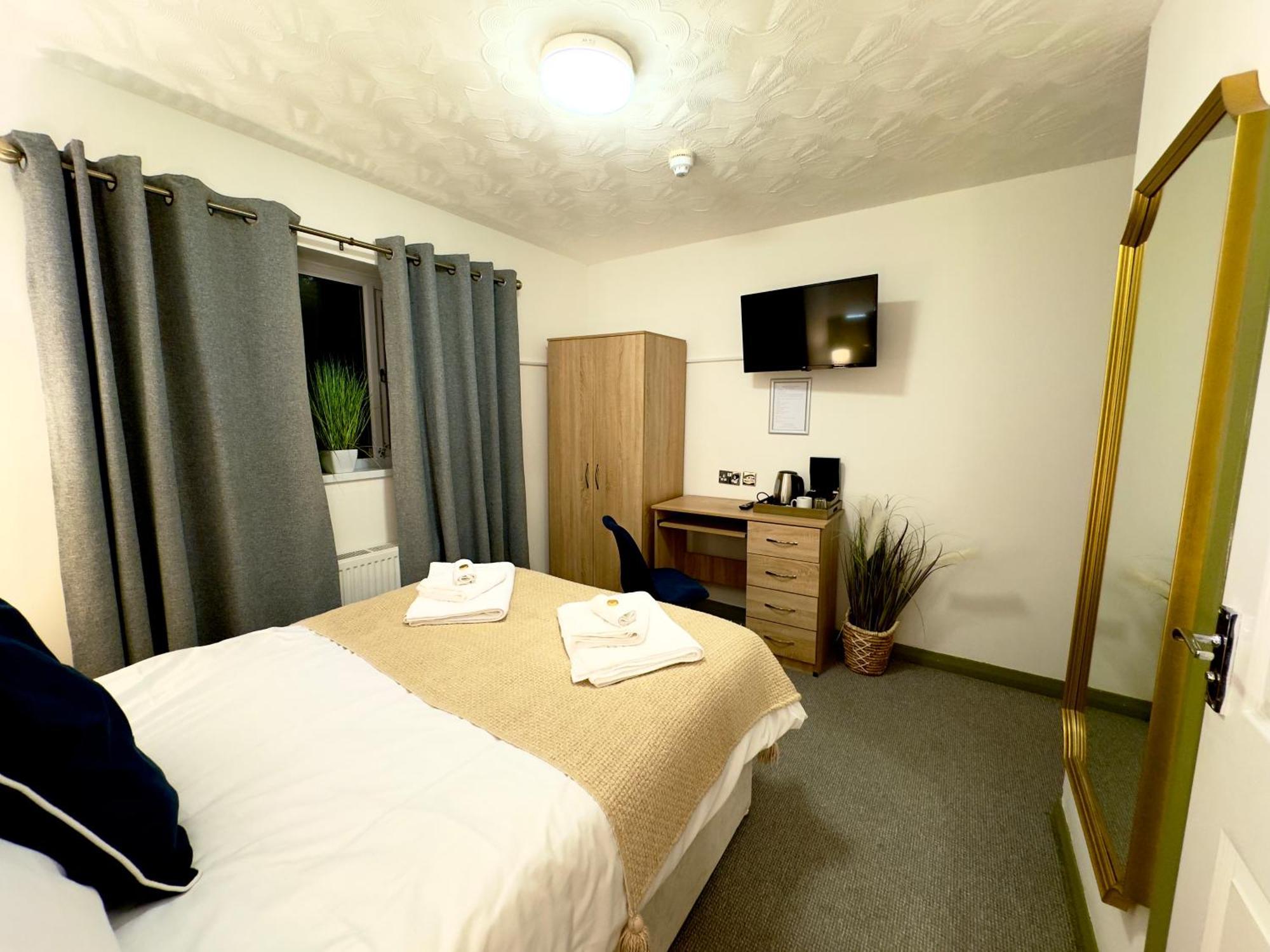 Coastal Park Accommodation Llanelli Eksteriør billede