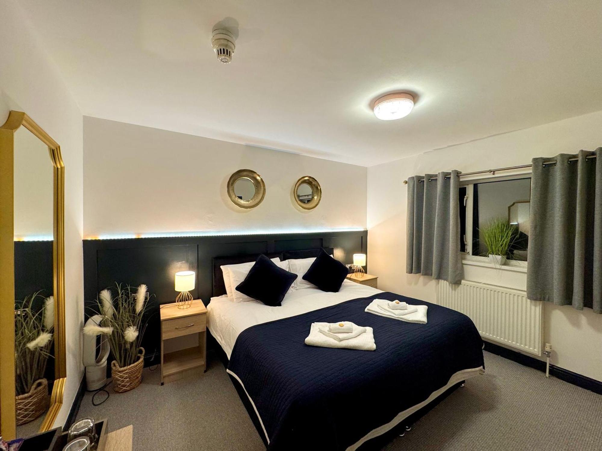 Coastal Park Accommodation Llanelli Eksteriør billede